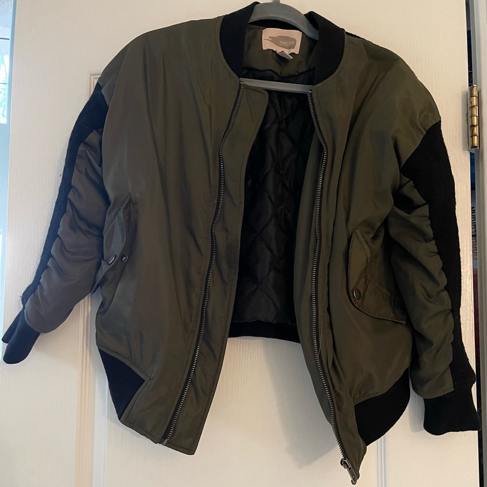 Forever 21 bomber jacket